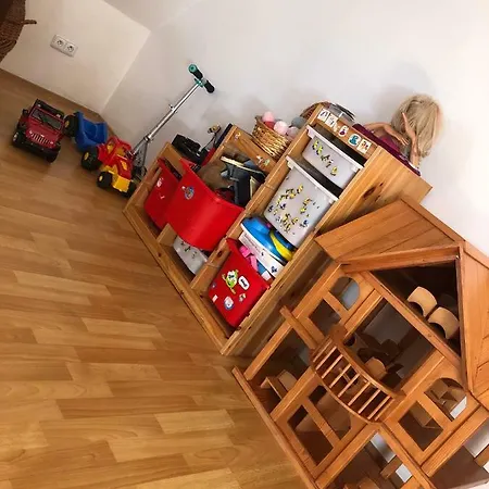 Roubenka U Hlavni Silnice Liberec